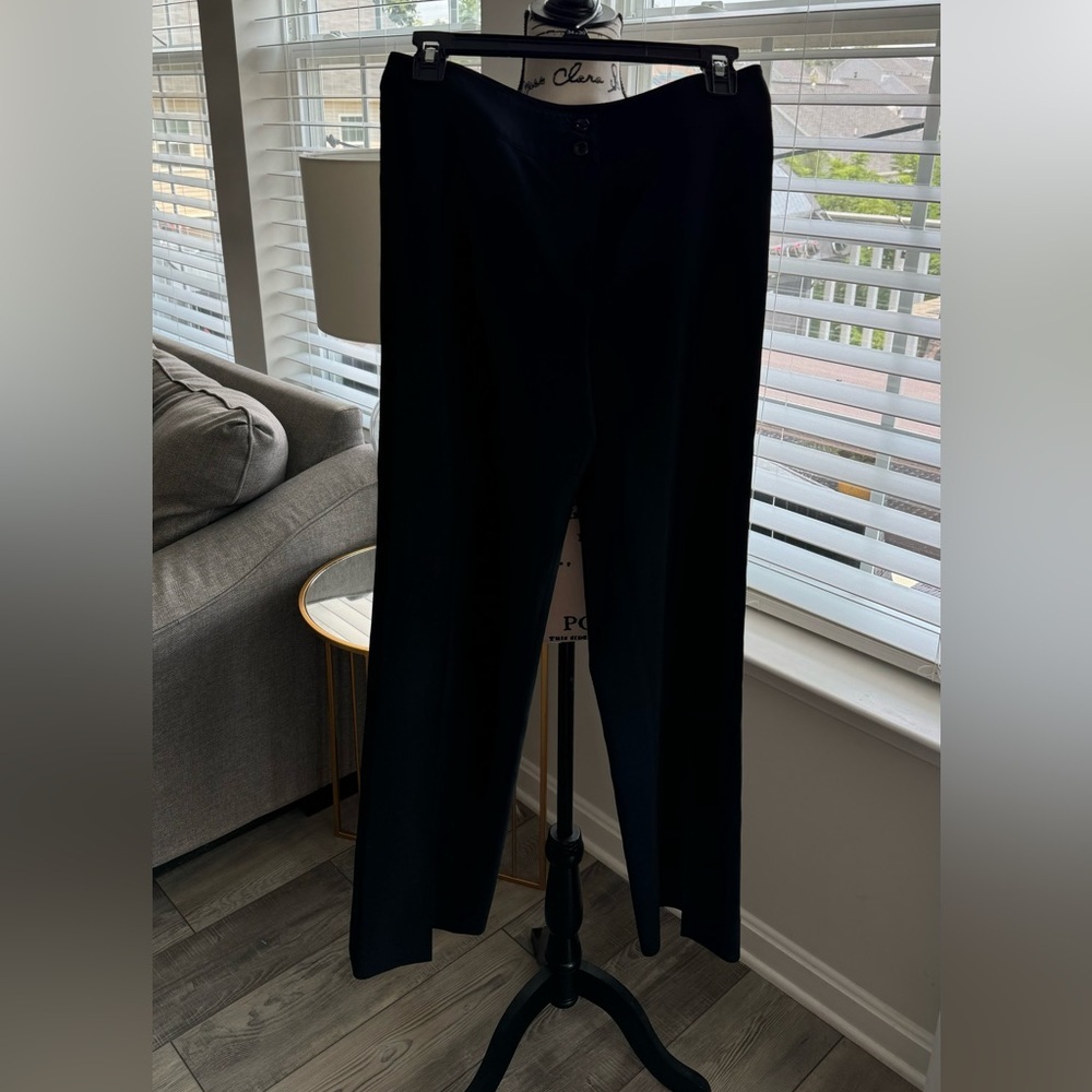 Armani Collezioni Black Pants In good condition size: 4. RN 103723 - Picture 4 of 11